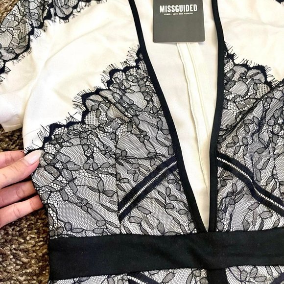 NWT - ADELAIS V-NECK BODYCON MINI EYELASH LACE DRESS (WHITE) - US 4 (UK 8) - Picture 3 of 5